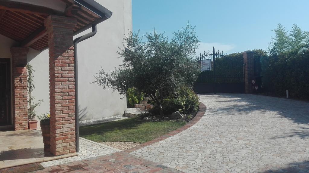 Residenza Airone Guest House Vicenza Eksteriør bilde